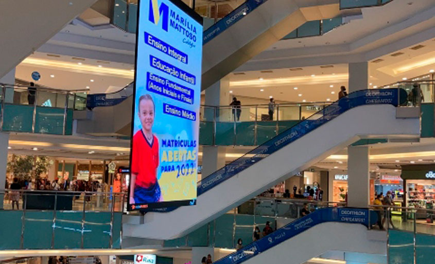 Telas dos shoppings brMALLSs ganham a marca Hello