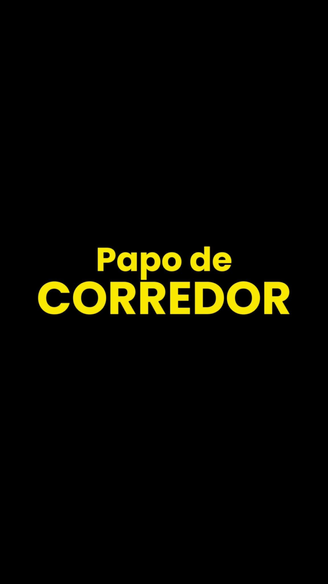 Nosso Papo de Corredor de agosto teve uma roda de conversa com o RH sobre os tipos de assédio, como as pessoas podem se sentir à vontade pra falar sobre o tema e quais são os canais oficiais de denúncia da empresa. 
 
Além de um bate-papo que mostrou o dia a dia da @carool.crs e do @hs.pineiro fora da empresa. A Carol compartilhou sua história de continuidade e crescimento pessoal e profissional, que teve uma boa parte vivida aqui na Acessooh. Enquanto o Henrique contou como incorporar exercícios físicos na rotina tem trazido melhorias não só no shape, mas também na disposição e bem-estar.
 
Fechamos esse momento especial com a comemoração dos aniversariantes @pedrotcruz_, @gi__gomes e @nick_denghy, que ganharam um bolo delicioso!

 #Acessooh #OOHDeVerdade #AHomeDoOutOfHome #AHomeDoRetailMedia